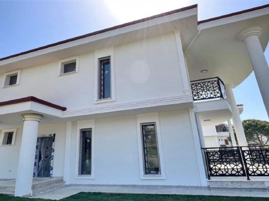 250 m² Çift Katlı GazÇelik Ev