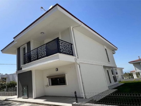 250 m² Çift Katlı GazÇelik Ev